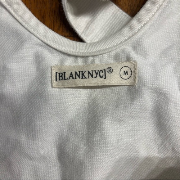 Blank NYC White and Gray Sleeveless Embroidered Top with Raw Hem, Size Medium - Picture 5 of 8